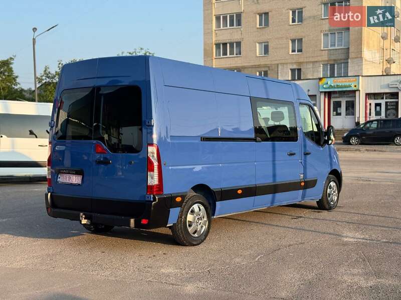 Грузопассажирский фургон Renault Master 2017 в Дубно