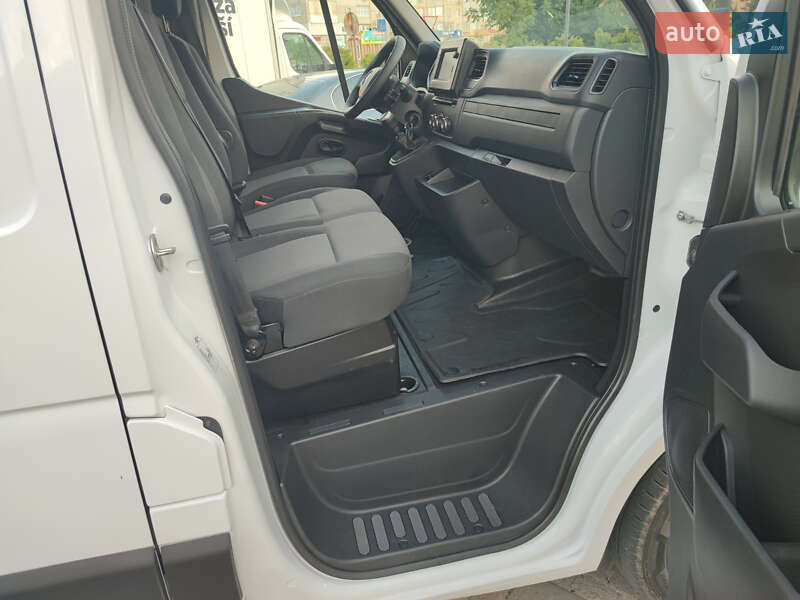 Грузовой фургон Renault Master 2022 в Днепре