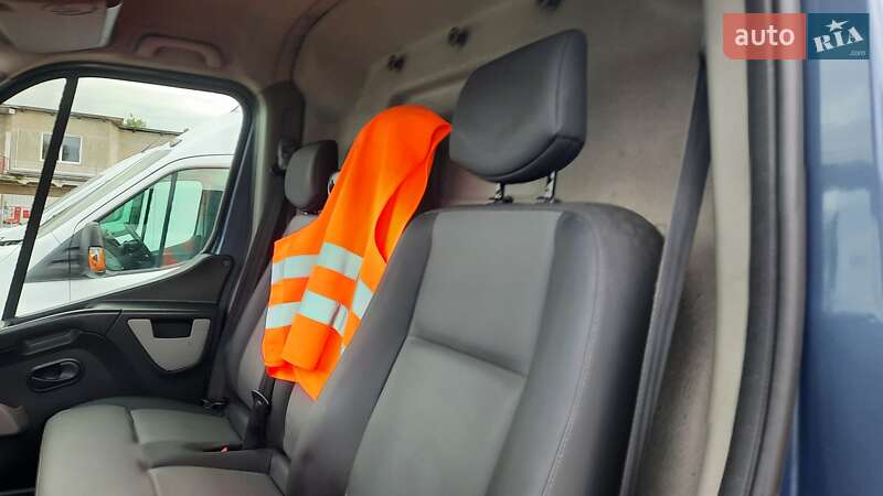 Грузовой фургон Renault Master 2015 в Ивано-Франковске