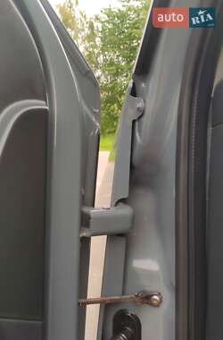 Грузовой фургон Renault Master 2022 в 