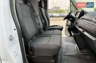 Грузовой фургон Renault Master 2022 в 