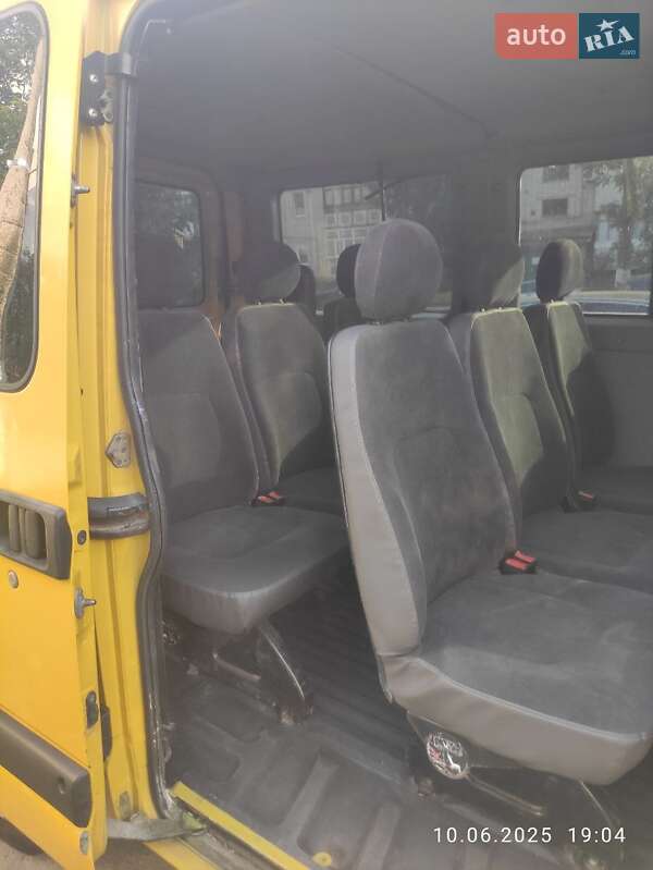 Мікроавтобус Renault Master 2006 в Первомайську