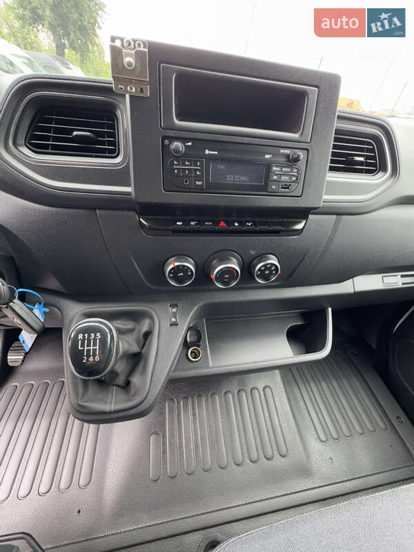Грузовой фургон Renault Master 2020 в Киеве