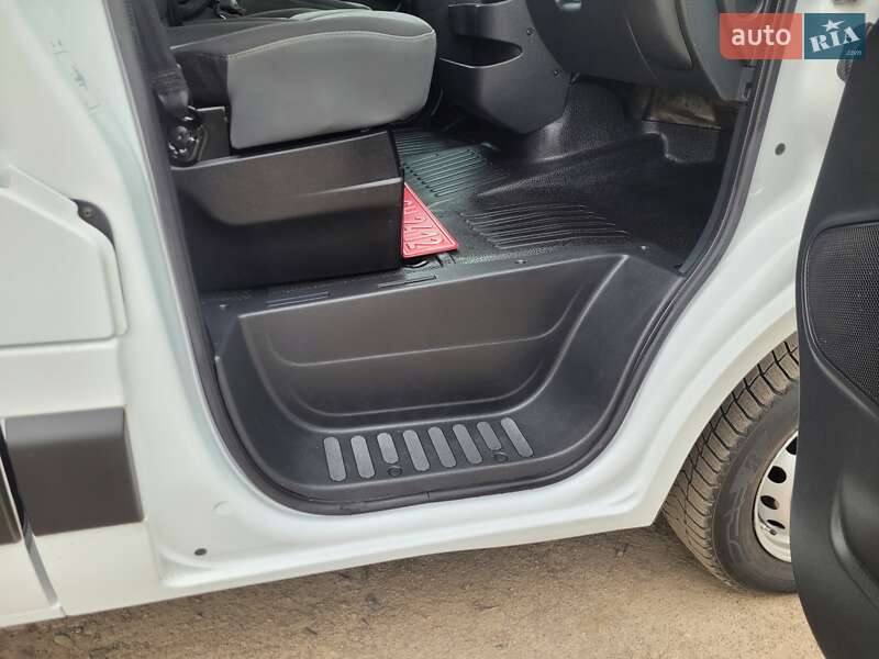 Грузовой фургон Renault Master 2019 в Луцке