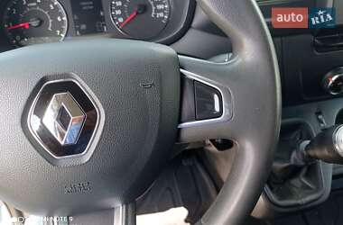 Грузовой фургон Renault Master 2022 в 
