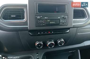 Грузовой фургон Renault Master 2022 в 