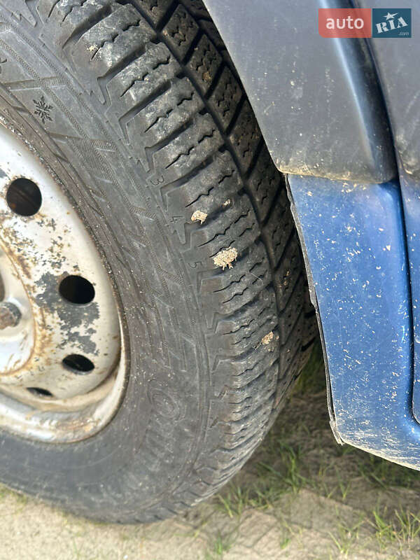 Вантажний фургон Renault Master 2005 в Львові