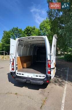 Грузовой фургон Renault Master 2015 в 