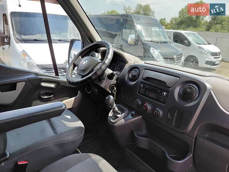 Грузовой фургон Renault Master 2017 в Ивано-Франковске