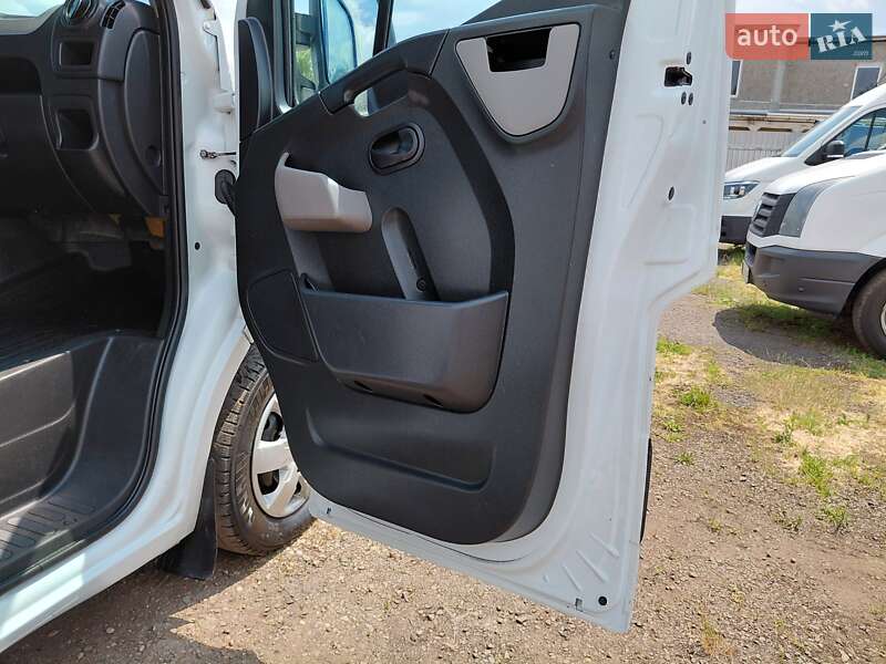 Грузовой фургон Renault Master 2017 в Ивано-Франковске