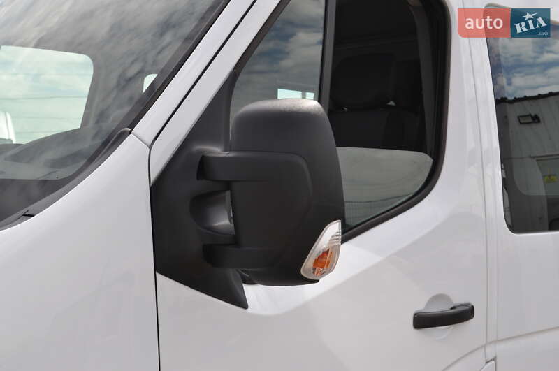 Грузопассажирский фургон Renault Master 2018 в Киеве