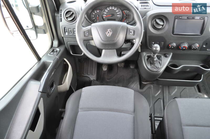 Грузопассажирский фургон Renault Master 2018 в Киеве