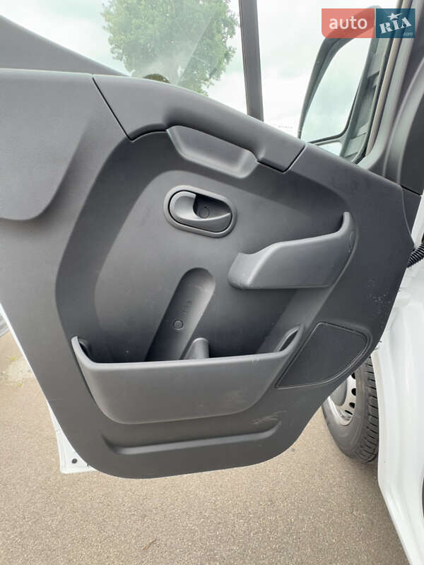 Грузовой фургон Renault Master 2021 в Киеве фото 19 Грузовой фургон Renault Master 2021 в Киеве