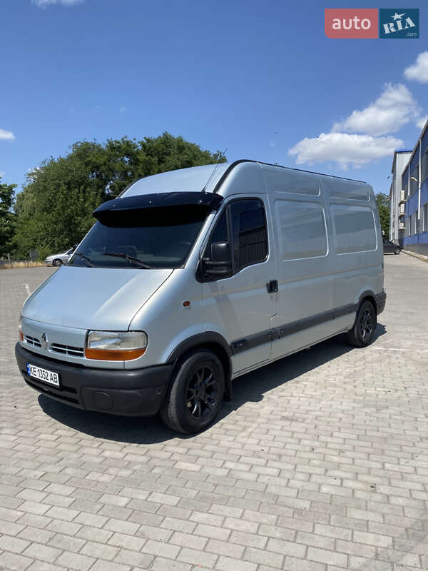 Грузовой фургон Renault Master 2001 в 