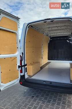 Грузовой фургон Renault Master 2019 в 