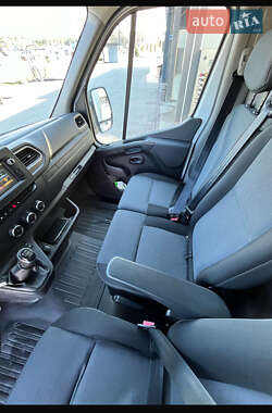 Грузовой фургон Renault Master 2019 в 