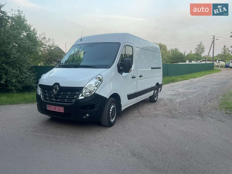 Грузовой фургон Renault Master 2019 в Коростене