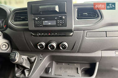 Грузовой фургон Renault Master 2020 в 