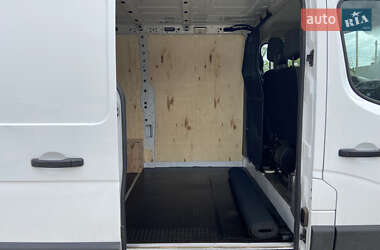 Вантажний фургон Renault Master 2019 в Васильківці