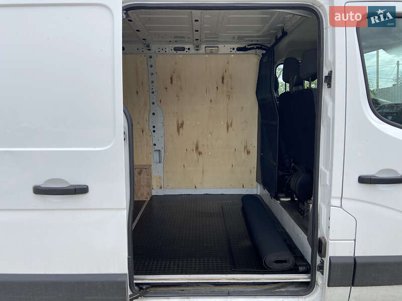 Вантажний фургон Renault Master 2019 в Васильківці