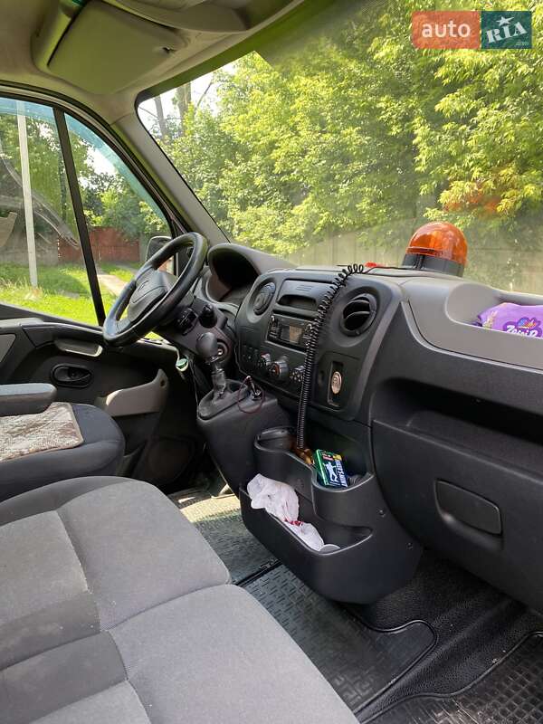 Мікроавтобус Renault Master 2016 в Тернополі