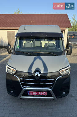 Грузовой фургон Renault Master 2020 в 