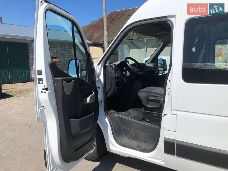 Грузопассажирский фургон Renault Master 2010 в Ковеле