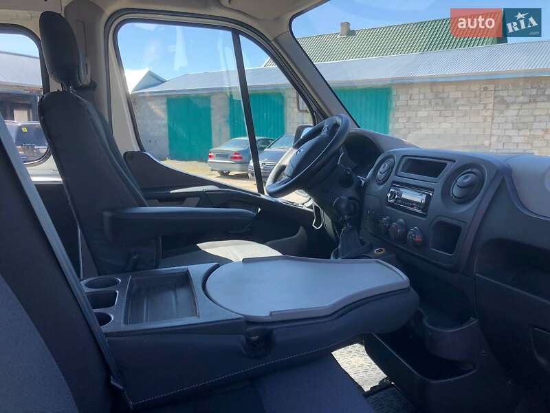 Грузопассажирский фургон Renault Master 2010 в Ковеле