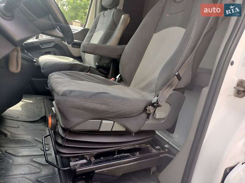Автовоз Renault Master 2016 в Рівному