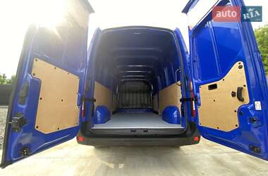 Вантажний фургон Renault Master 2023 в 