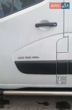 Грузовой фургон Renault Master 2015 в 