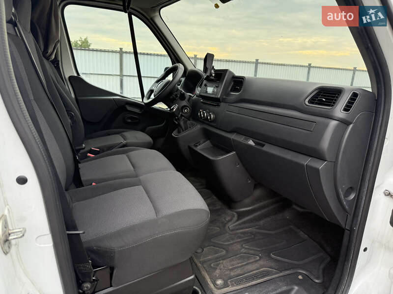 Грузовой фургон Renault Master 2020 в Луцке