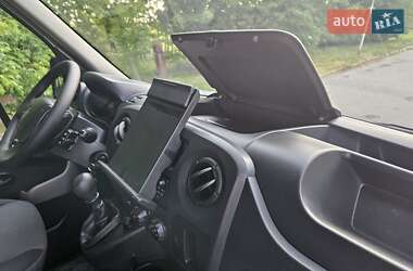 Грузовой фургон Renault Master 2018 в 