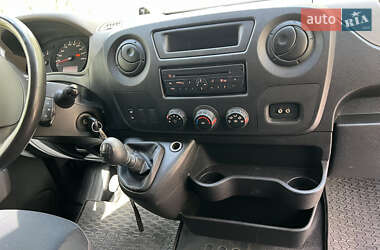 Грузовой фургон Renault Master 2013 в 