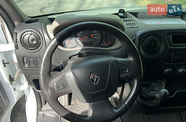 Грузовой фургон Renault Master 2013 в 