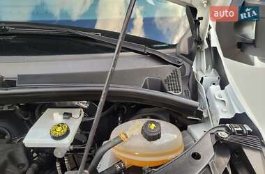 Грузовой фургон Renault Master 2021 в 