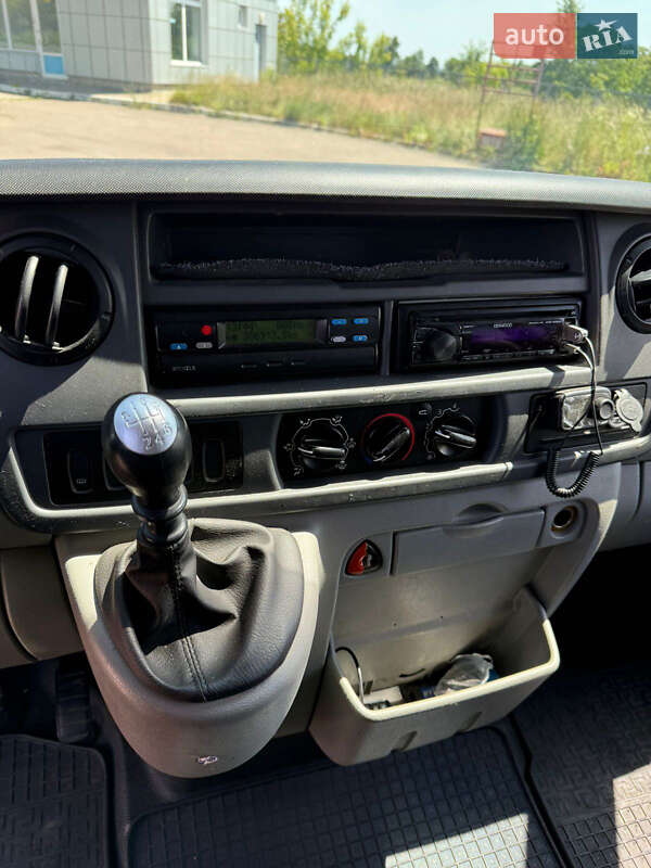 Автовоз Renault Master 2008 в Дубні