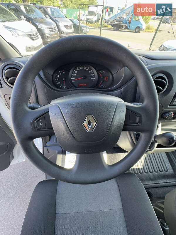 Грузовой фургон Renault Master 2017 в Киеве