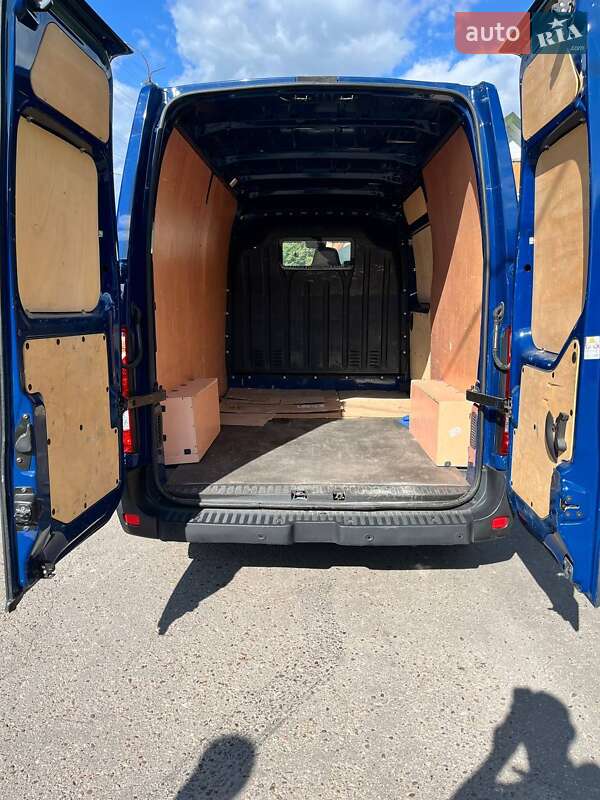 Грузовой фургон Renault Master 2020 в Калуше