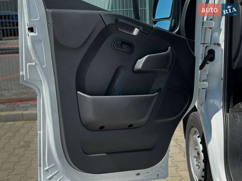 Грузовой фургон Renault Master 2019 в Луцке