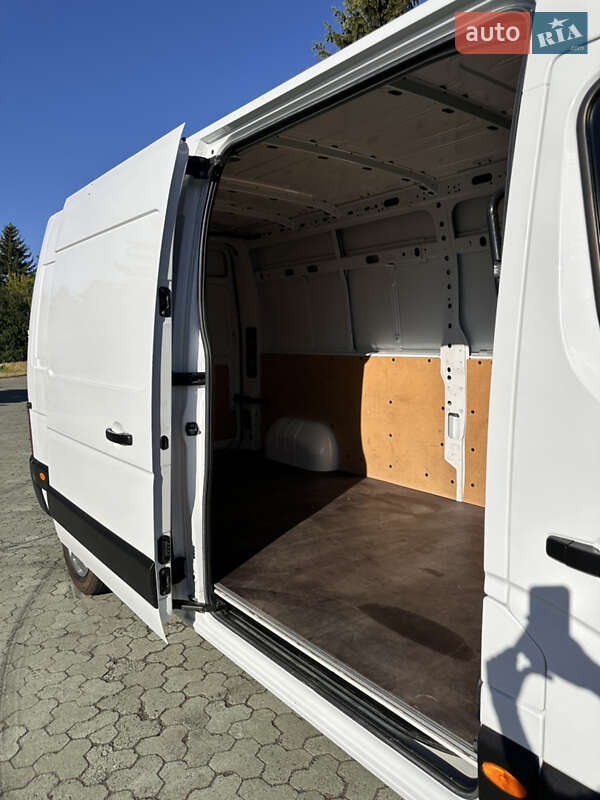 Грузовой фургон Renault Master 2020 в Дубно