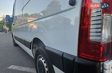 Грузовой фургон Renault Master 2021 в 