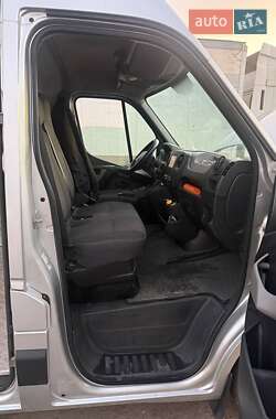Грузовой фургон Renault Master 2017 в 