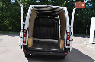 Грузовой фургон Renault Master 2020 в 