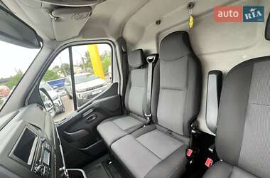 Вантажний фургон Renault Master 2022 в 