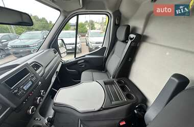 Вантажний фургон Renault Master 2022 в 