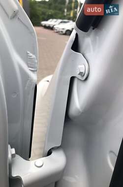 Вантажний фургон Renault Master 2022 в 