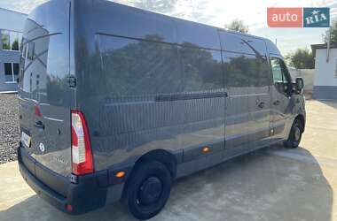Грузовой фургон Renault Master 2023 в 