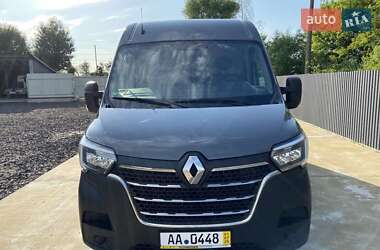 Грузовой фургон Renault Master 2023 в 