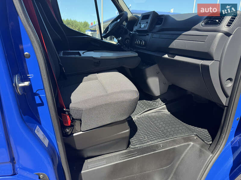 Вантажний фургон Renault Master 2023 в Ковелі